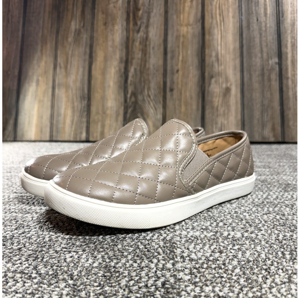 Mountain Sole Womens Quilted Slip On Sneakers Taupe‎ Brown Size 8 Womens 096